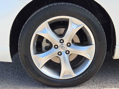 Used 2012 Toyota Venza Limited FWD image 12