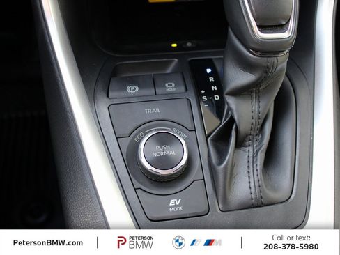 Used 2023 Toyota RAV4 XLE Premium image 26