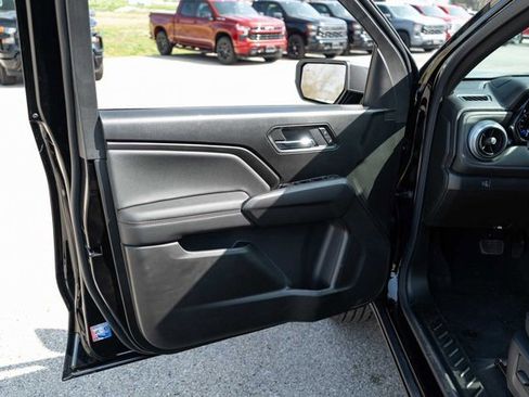 New 2026 Chevrolet Colorado LT image 12