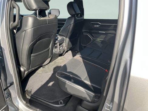 Used 2024 RAM 1500 Laramie AWD/4WD image 13
