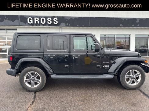 Used 2019 Jeep Wrangler Unlimited Sahara w/ Uconnect 4C Nav & Sound Group AWD/4WD image 9