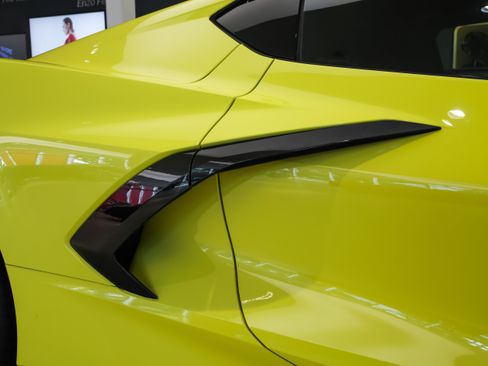 Used 2020 Chevrolet Corvette Stingray Premium Cpe w/ 3LT Preferred Equipment Group RWD image 14