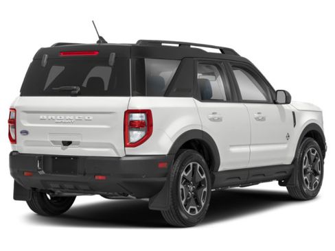 Used 2022 Ford Bronco Sport Outer Banks AWD/4WD image 2