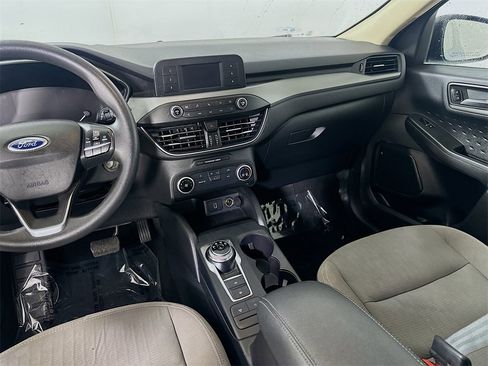 Used 2020 Ford Escape S image 18