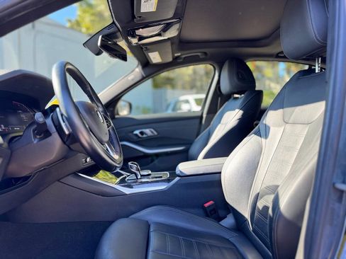 Used 2021 BMW 330i xDrive Sedan w/ Premium Package image 17