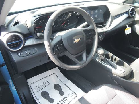 New 2026 Chevrolet Trax LS image 4