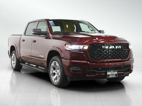 Used 2025 RAM 1500 Big Horn AWD/4WD image 7