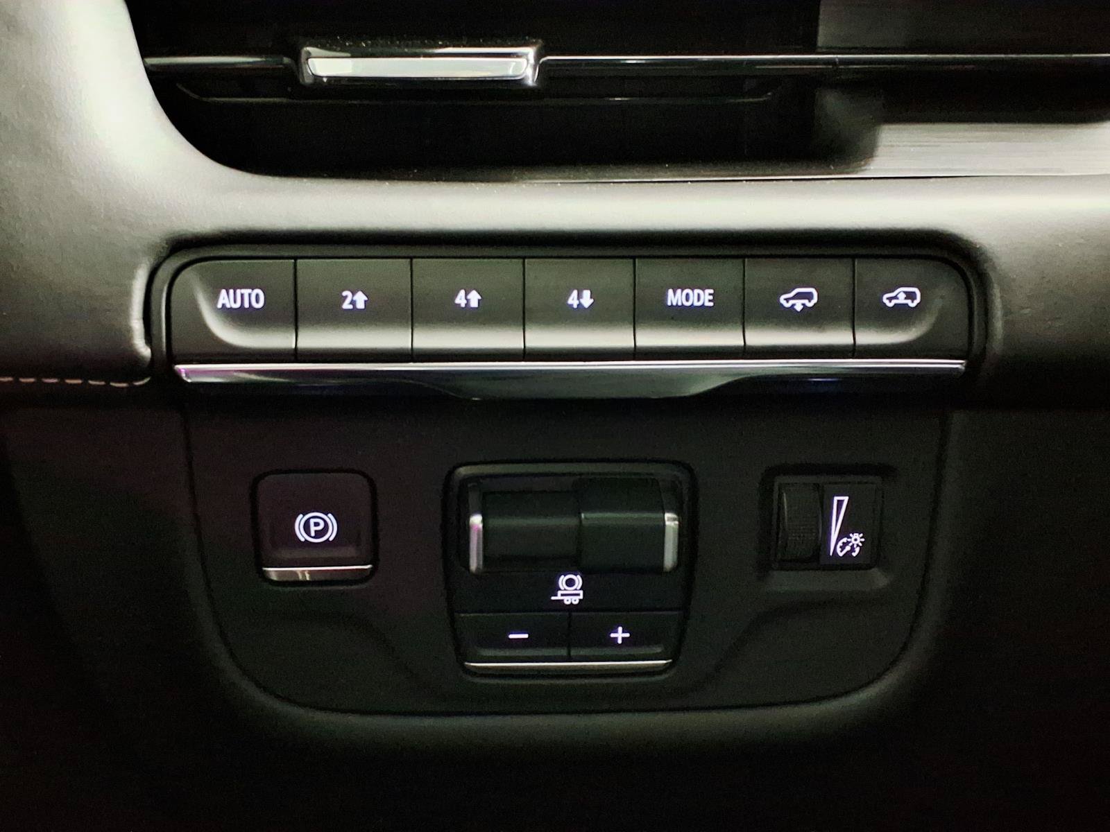 Certified 2023 Cadillac Escalade ESV Sport Platinum w/ LPO, ONYX Package AWD/4WD image 22