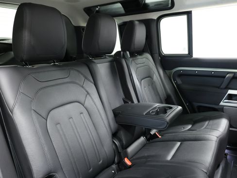 Used 2022 Land Rover Defender 110 SE image 67