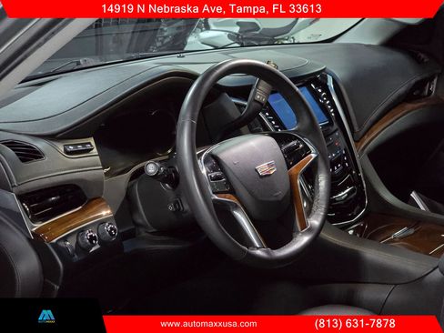 Used 2019 Cadillac Escalade Luxury w/ Escalade Sport Edition image 17