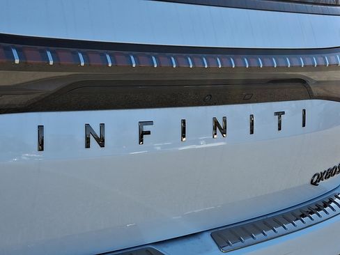 New 2026 INFINITI QX80 4WD image 22