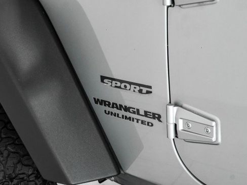 Used 2014 Jeep Wrangler Unlimited Sport AWD/4WD image 41
