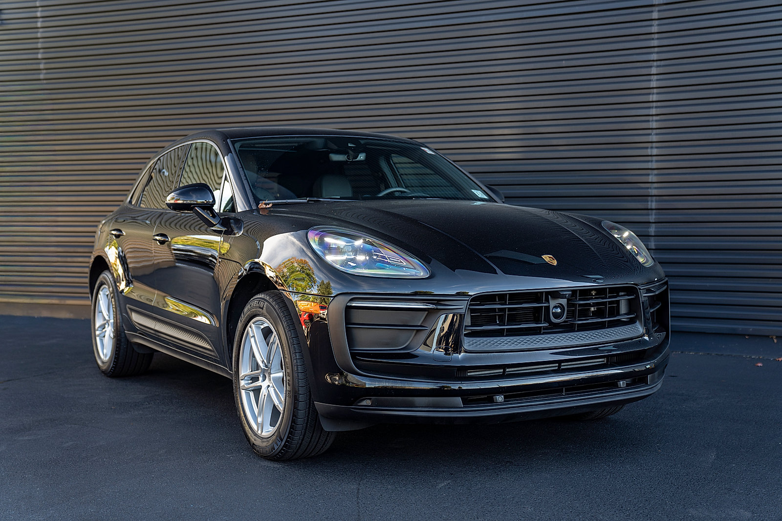 Certified 2026 Porsche Macan AWD/4WD image 26