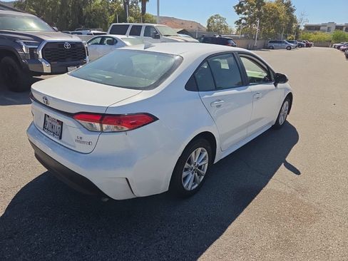 Used 2024 Toyota Corolla LE w/ LE Convenience Package FWD image 5