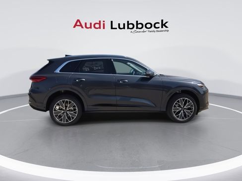 Certified 2025 Audi Q5 Premium Plus w/ Premium Plus image 9