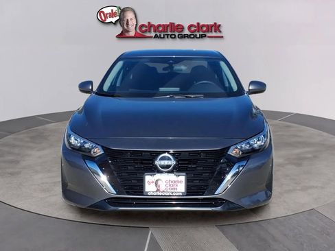 Used 2025 Nissan Sentra S image 8
