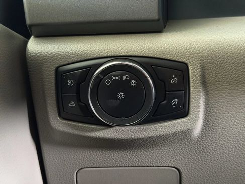 Used 2015 Ford F150 XLT AWD/4WD image 34