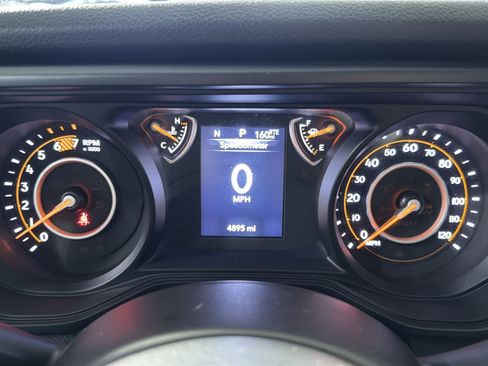 Used 2024 Jeep Wrangler Unlimited Sport AWD/4WD image 32