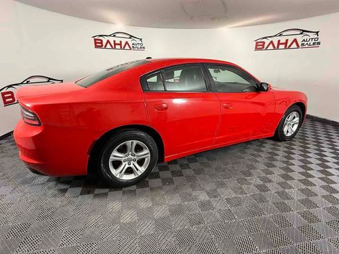 Used 2021 Dodge Charger SXT w/ Leather Interior Group RWD image 13