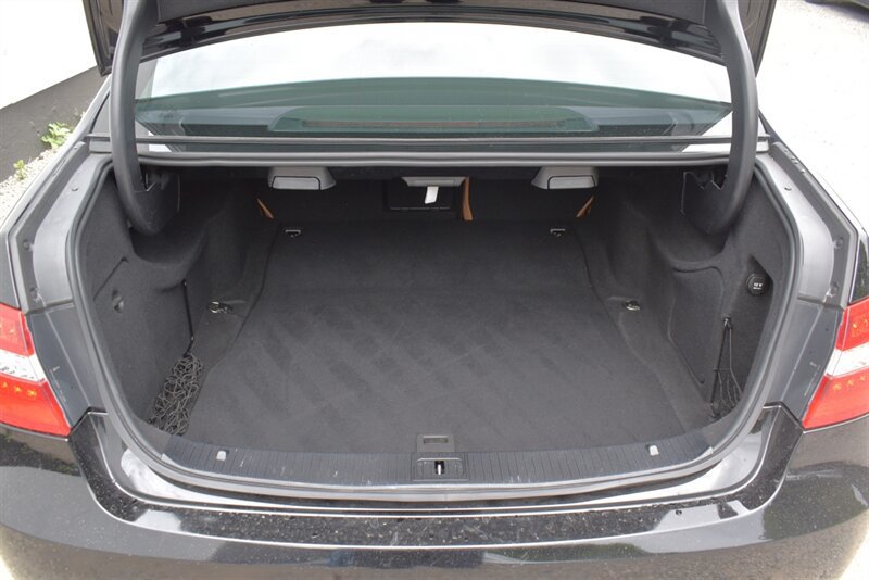 Used 2013 Mercedes-Benz E 350 BlueTEC Sedan image 30