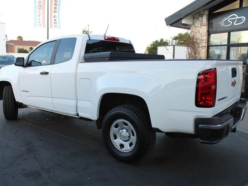 Used 2018 Chevrolet Colorado W/T w/ WT Convenience Package RWD image 3