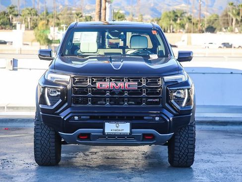 Used 2023 GMC Canyon AT4X image 3