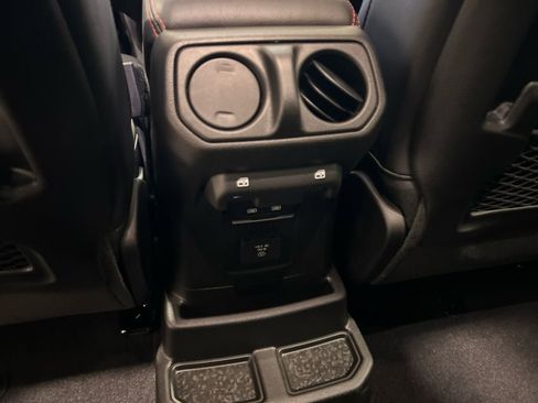 New 2026 Jeep Wrangler Unlimited Rubicon image 30