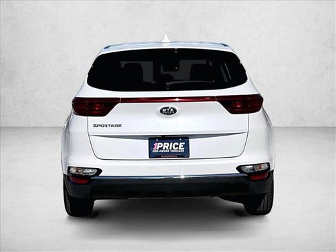Used 2022 Kia Sportage LX FWD image 4