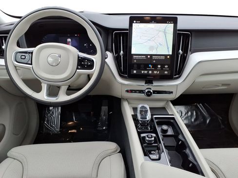 New 2026 Volvo XC60 B5 Ultra w/ Protection Package Premier image 8