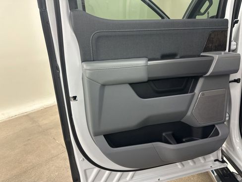 Used 2021 Ford F150 Lariat image 29