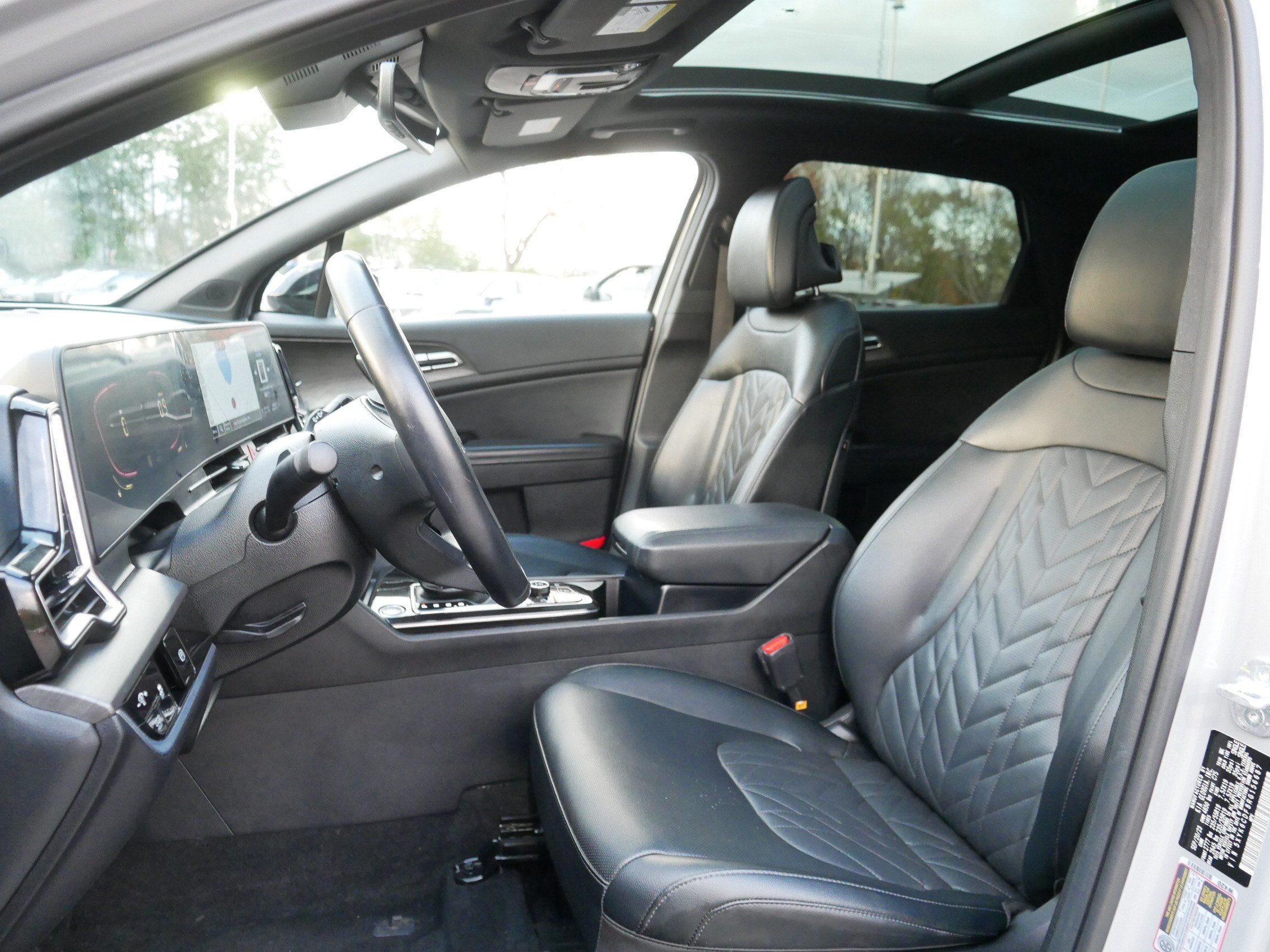 Certified 2024 Kia Sportage X-Line w/ X-Line Premium Package AWD/4WD image 33