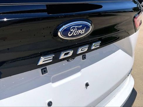 Used 2022 Ford Edge SE w/ Cargo Accessory Package AWD/4WD image 23