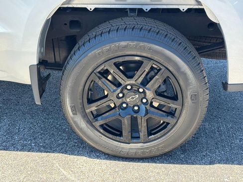 Used 2022 Chevrolet Silverado 1500 Custom w/ Rally Edition AWD/4WD image 9