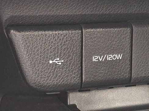 Used 2024 Toyota Camry SE FWD image 22