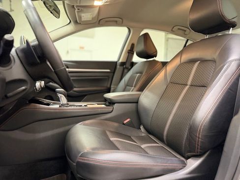 Used 2025 Nissan Altima 2.5 SR image 11