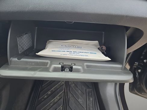 Used 2019 Chevrolet Trax LT w/ LT Convenience Package image 35