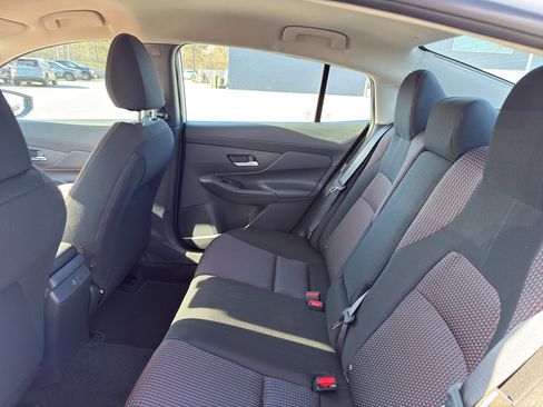 New 2026 Nissan Sentra SR w/ Floor Mat Package FWD image 32