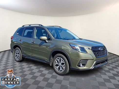 Used 2023 Subaru Forester Premium AWD/4WD image 1