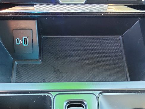 Used 2021 Ford F150 Lariat w/ Max Trailer Tow Package image 30