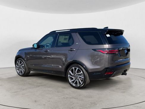 Used 2025 Land Rover Discovery Dynamic SE AWD/4WD image 6