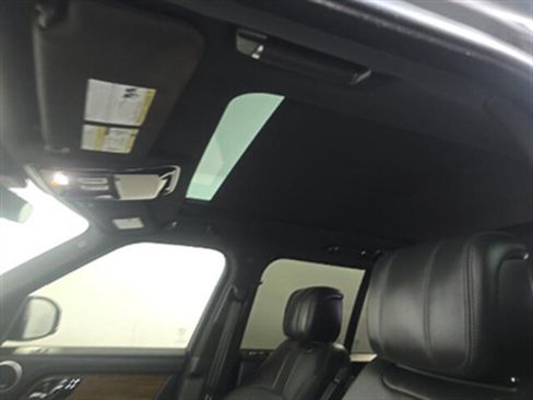 Used 2018 Land Rover Range Rover HSE AWD/4WD image 6