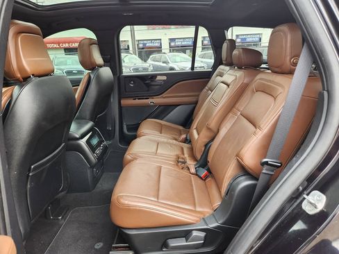 Used 2020 Lincoln Aviator Reserve w/ Equipment Group 201A AWD/4WD image 12