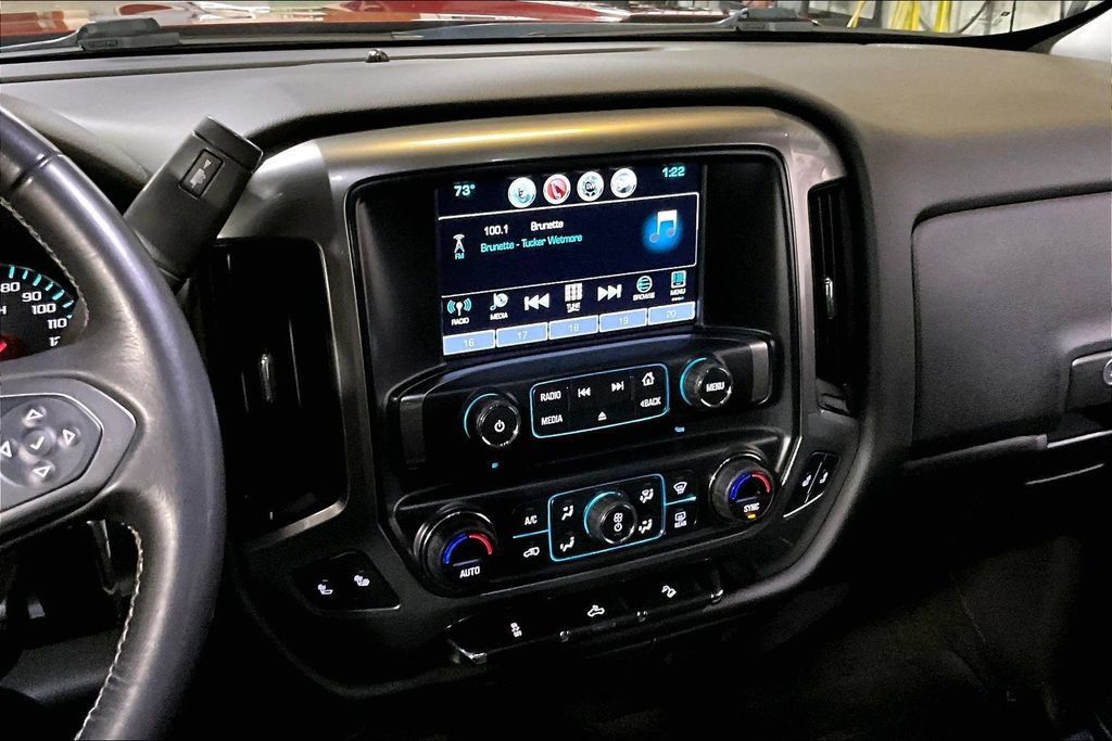 Used 2018 Chevrolet Silverado 1500 LT w/ All Star Edition AWD/4WD image 28
