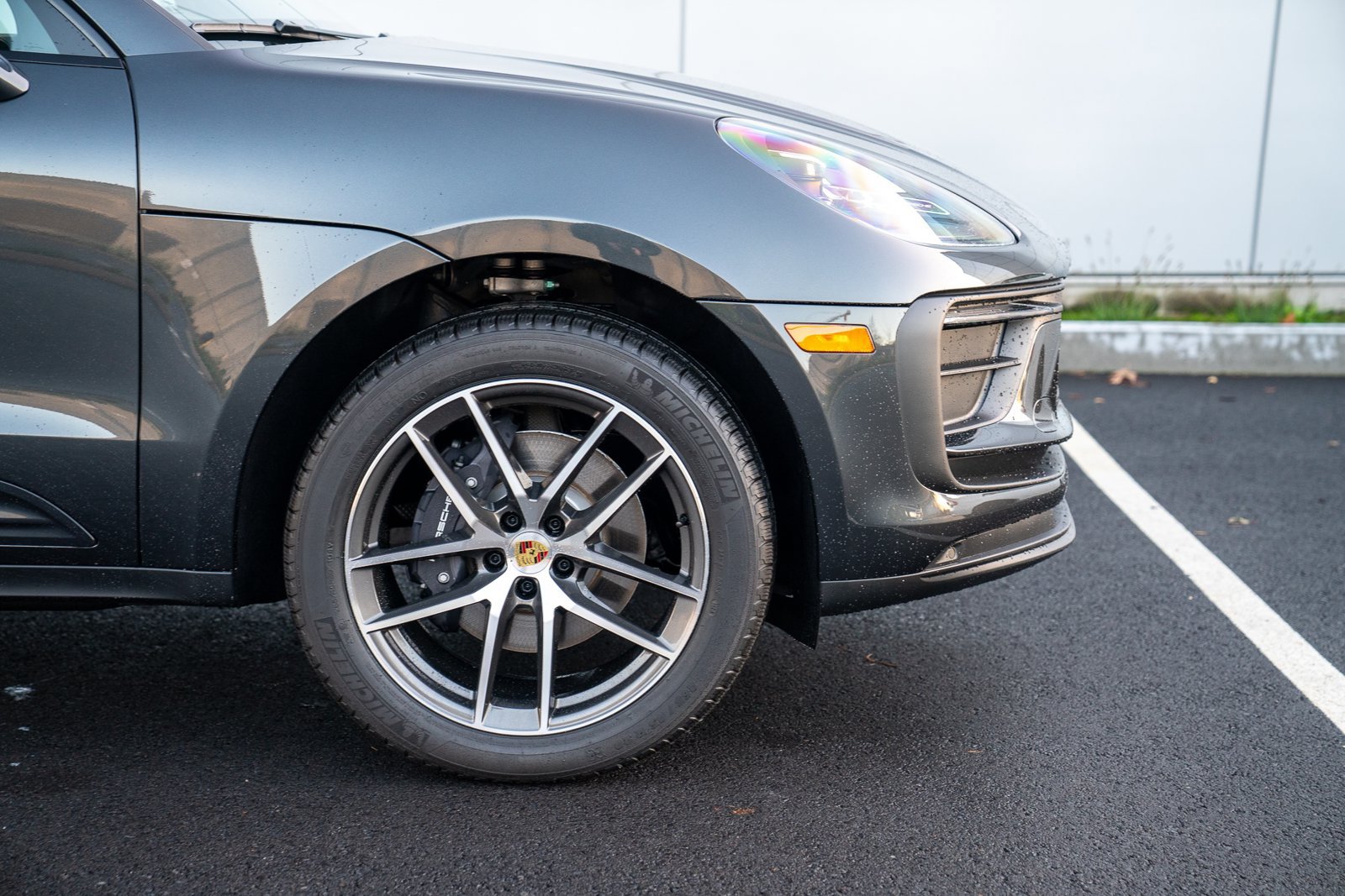 Certified 2026 Porsche Macan AWD/4WD image 9