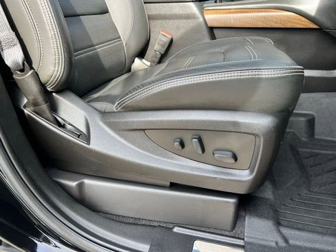 Used 2019 GMC Yukon Denali w/ Open Road Package image 24