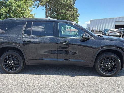 New 2026 Chevrolet Traverse LT w/ Midnight/Sport Edition FWD image 4