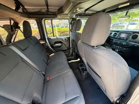 Used 2020 Jeep Wrangler Unlimited Sport S AWD/4WD image 35