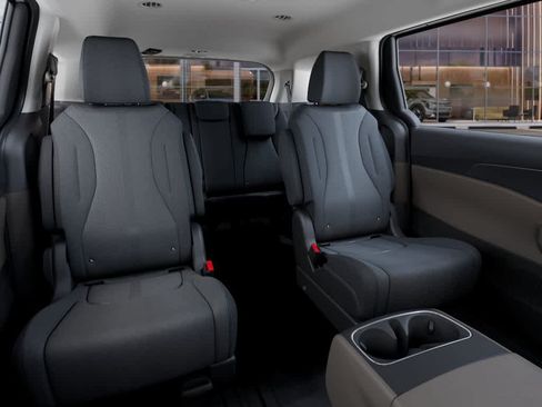 New 2026 Kia Carnival LX FWD image 16