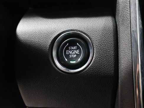 Used 2024 GMC Acadia Elevation image 29