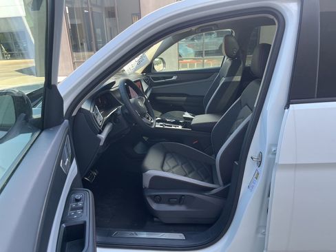 New 2026 Volkswagen Atlas Peak Edition AWD/4WD image 22